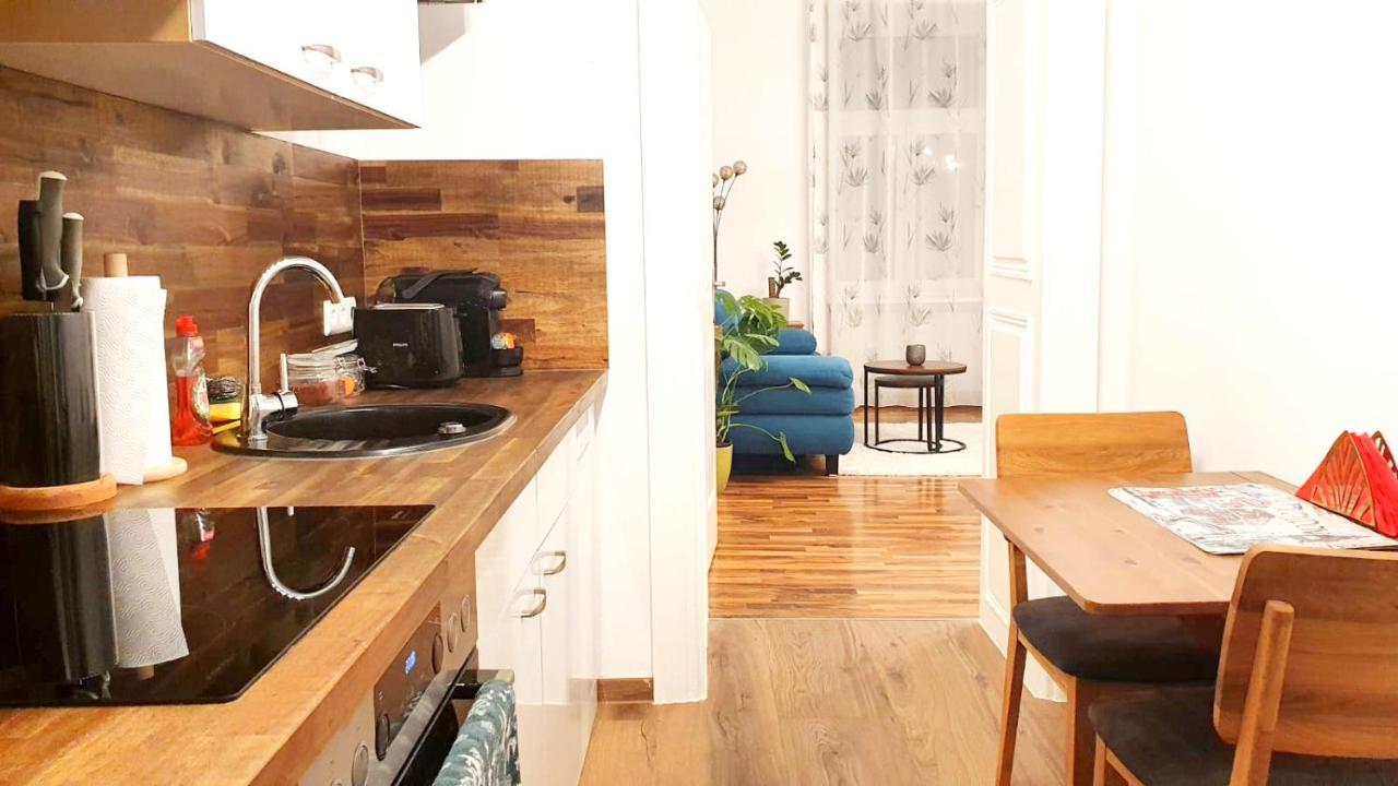 Stylische Ruheoase Appartement Wenen Buitenkant foto